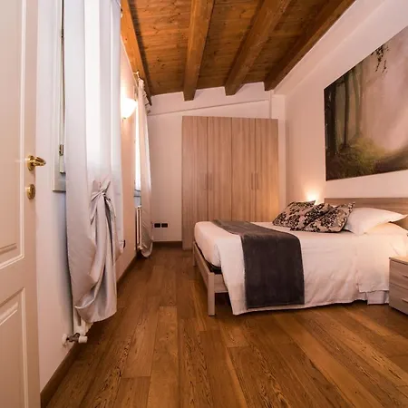 Hotel Ristorante Ala D'oro 4*