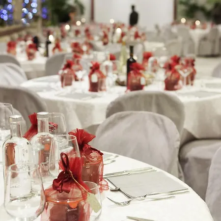 Ristorante Ala D'oro מלון 4*