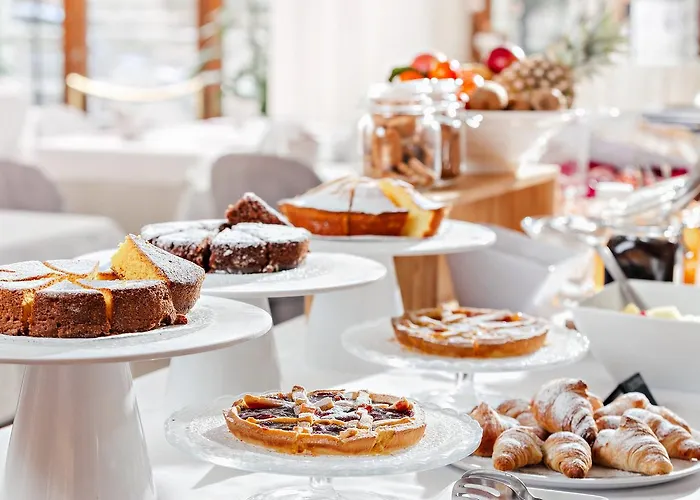 Hotel Ristorante Ala D'oro 4*